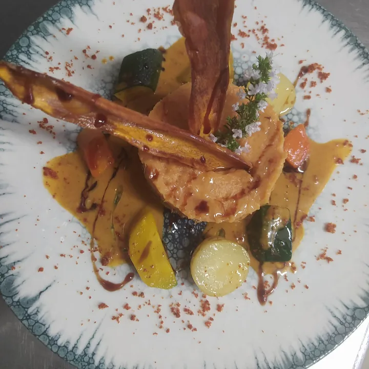 Photo du plat : parmentier de canard confit et patate douce, sauce au saté